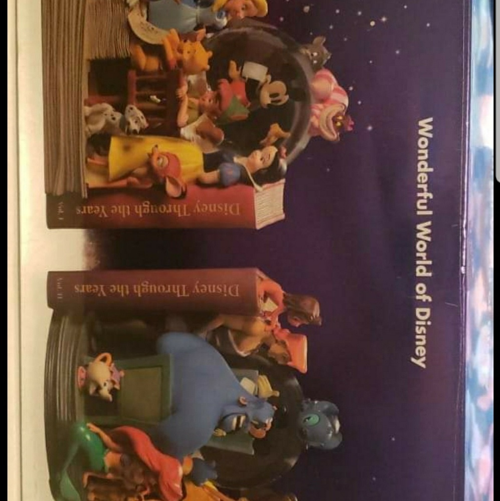 New Disney snowglobe bookends